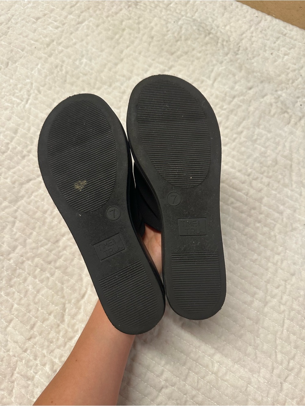 ON HOLD Classic Black Platform Sandals - Picture 5 of 5